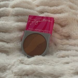 Mary Kay Signature Bronze Highlighting Powder Rare! With brush!